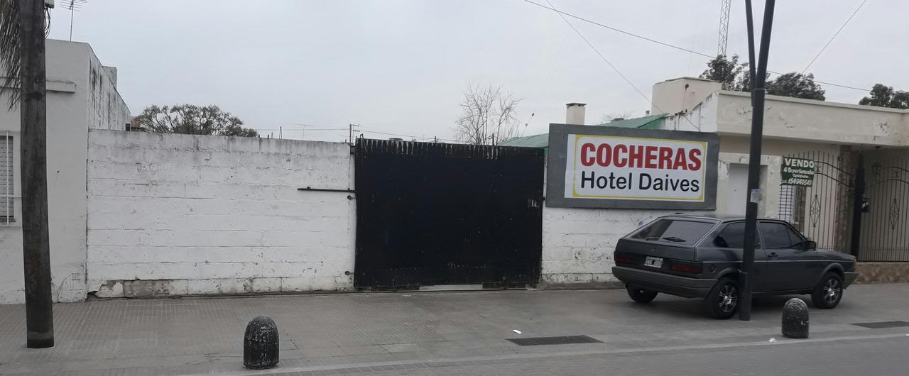 Hotel Daives Termas de Río Hondo エクステリア 写真