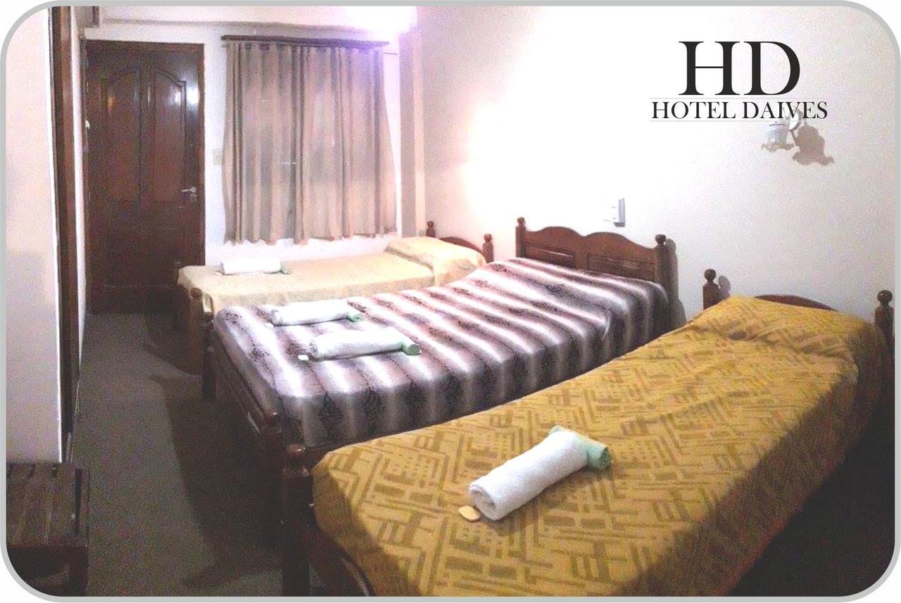 Hotel Daives Termas de Río Hondo エクステリア 写真