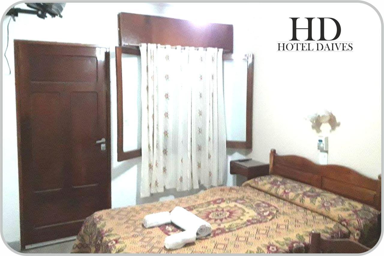 Hotel Daives Termas de Río Hondo エクステリア 写真
